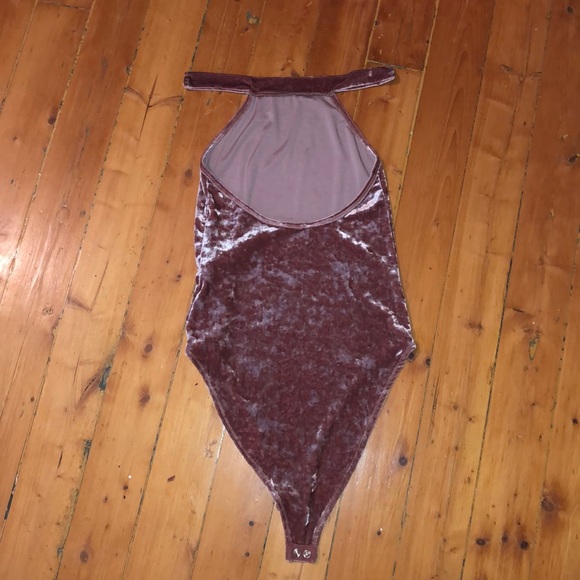 Pink velvet bodysuit - Picture 2 of 2